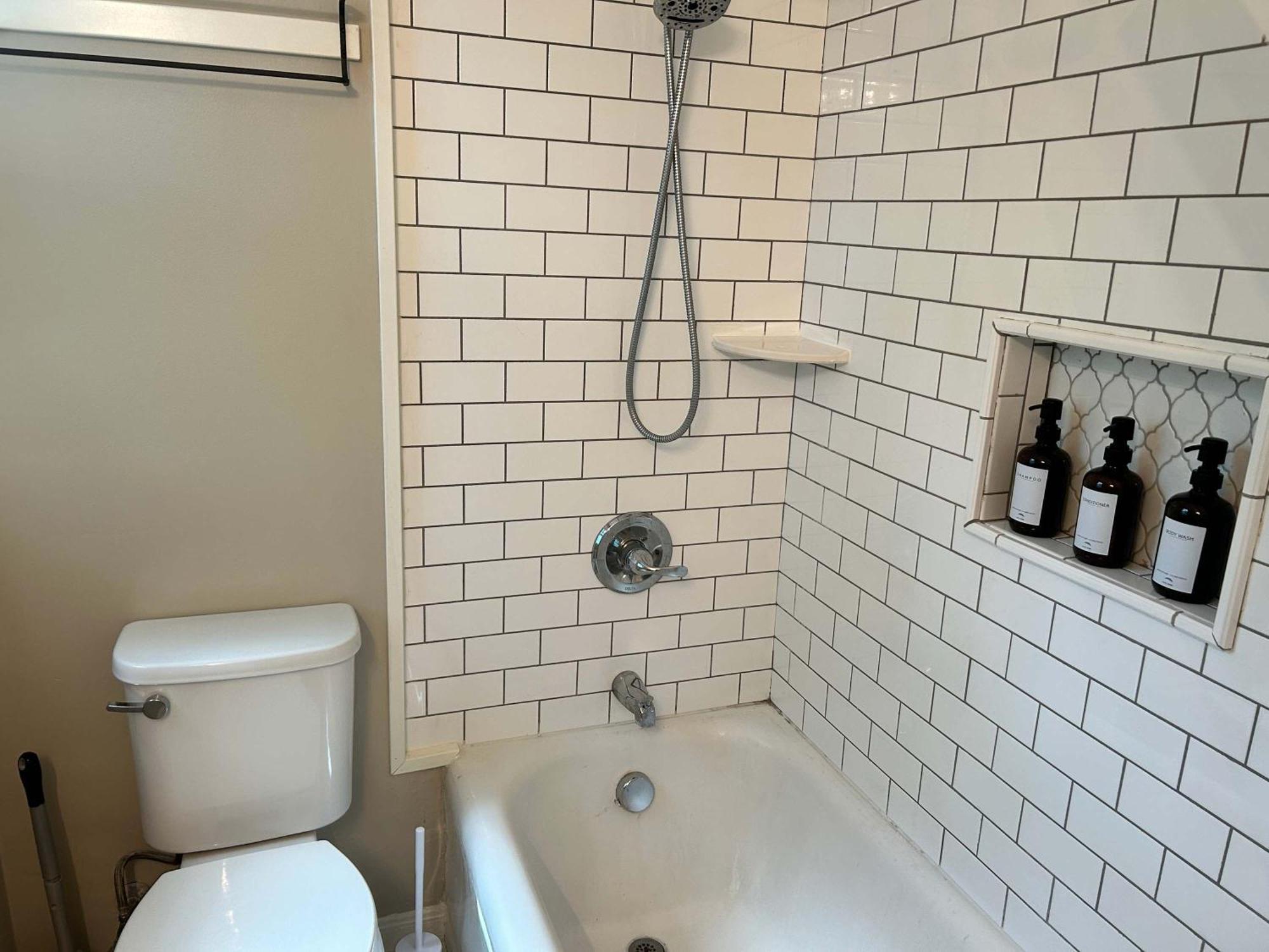 Palmetto 2 Bed Family House In Cincy Near Hyde Park Holiday home